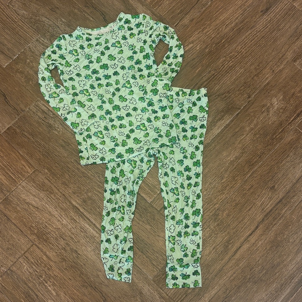 Dream Jamms Green Clover St Patrick’s Day Pajama Set